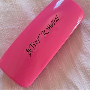 Betsey Johnson eyeglass case 💖